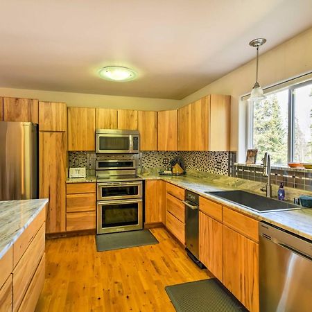 Hillside Anchorage Home By Hiking And Biking Trails! Extérieur photo