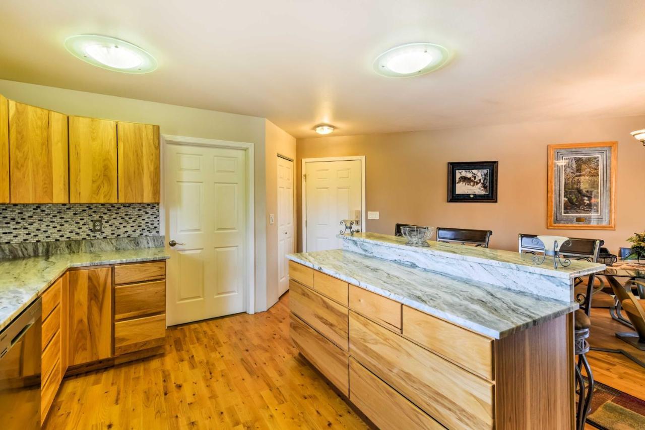 Hillside Anchorage Home By Hiking And Biking Trails! Extérieur photo