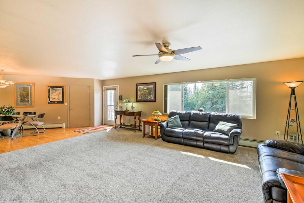 Hillside Anchorage Home By Hiking And Biking Trails! Extérieur photo